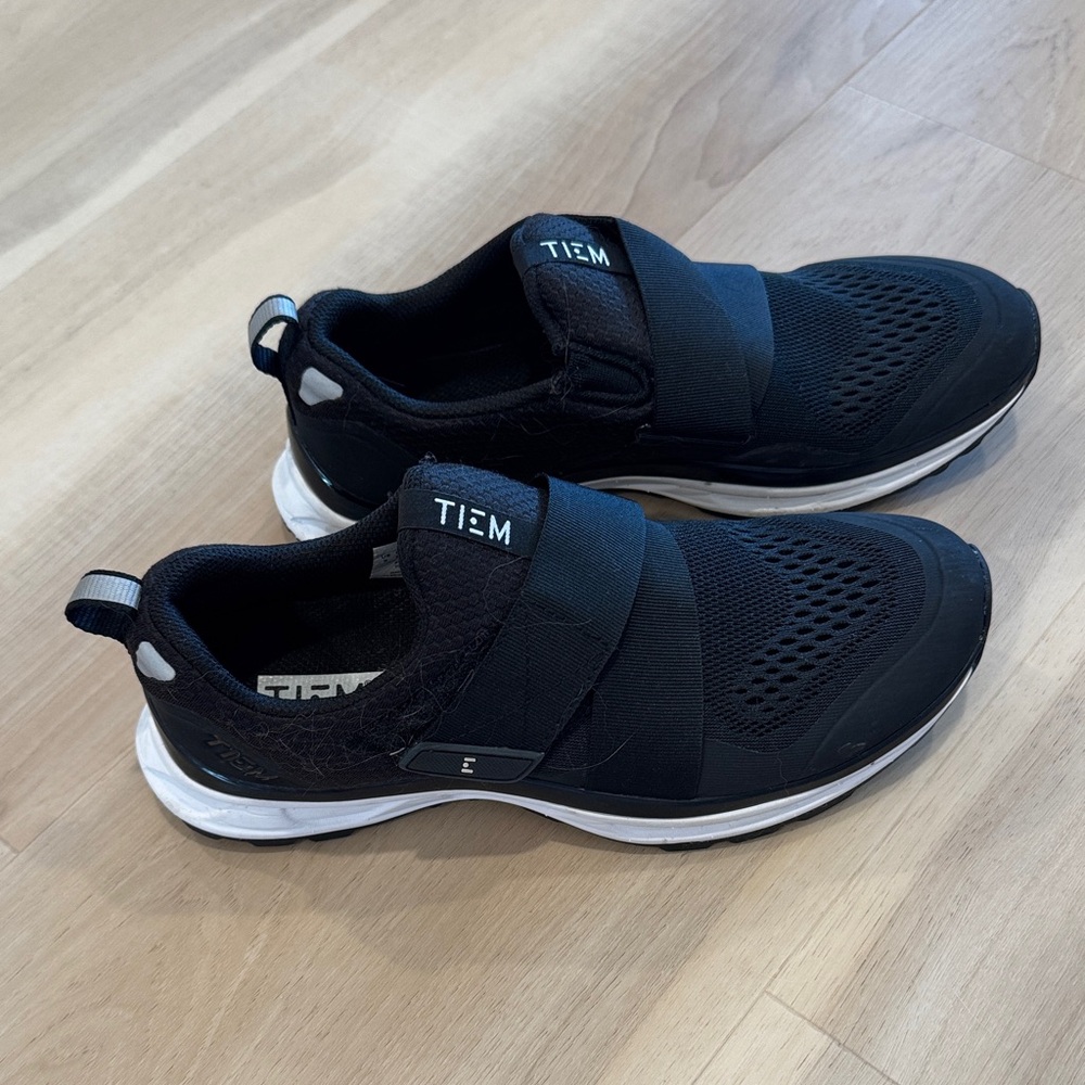 TIEM Women's Black Athletic Slip-On Shoes